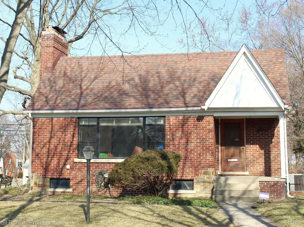 17114 Magnolia Pkwy, Southfield, MI 48075