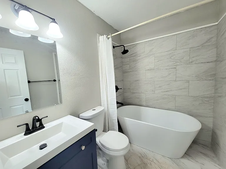 718 Perry Ave — Photo 23