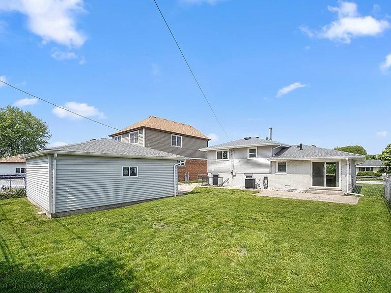 10403 Barnard Dr — Photo 18
