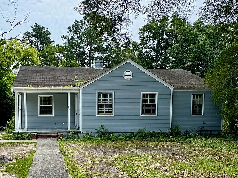 1330 Macon Ave — Photo 1