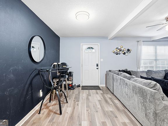 3rd image of 754 Garden View Dr