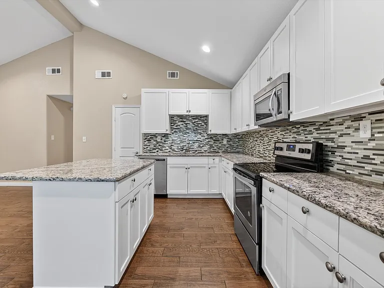 2908 Mistywood Ln — Photo 1