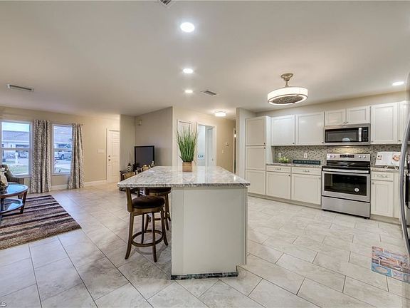 2nd image of 1017 N Town And River Dr