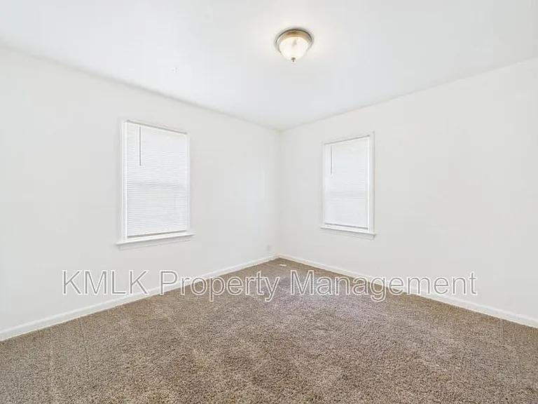 636 Lurie Ave — Photo 17