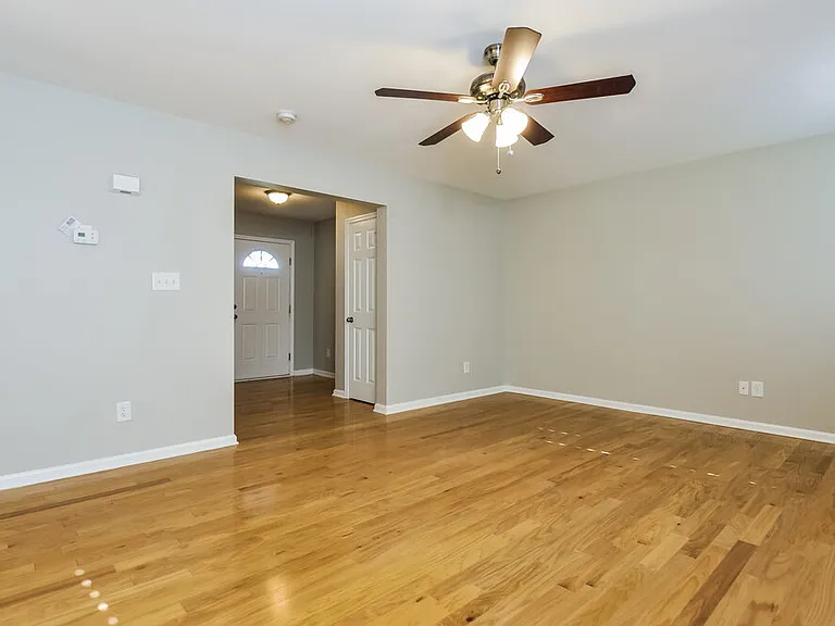 259 N Fuquay Springs Ave — Photo 5