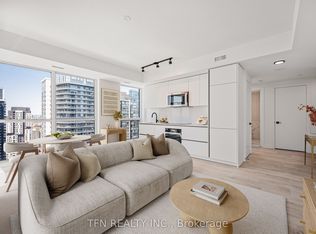 327 King St W #3905, Toronto, ON M5V 0W7