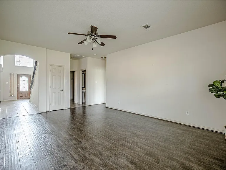 22714 Pantego Ln — Photo 7