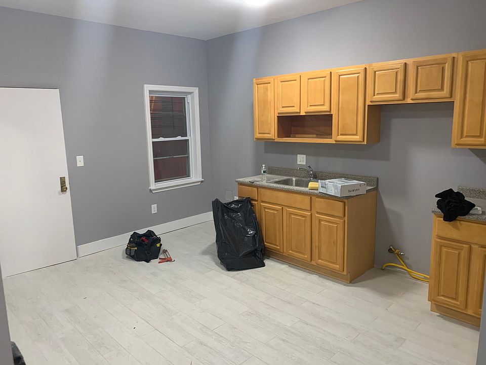2nd image of 64 N Broadway