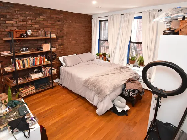 158 Orchard Street image 1 of 4