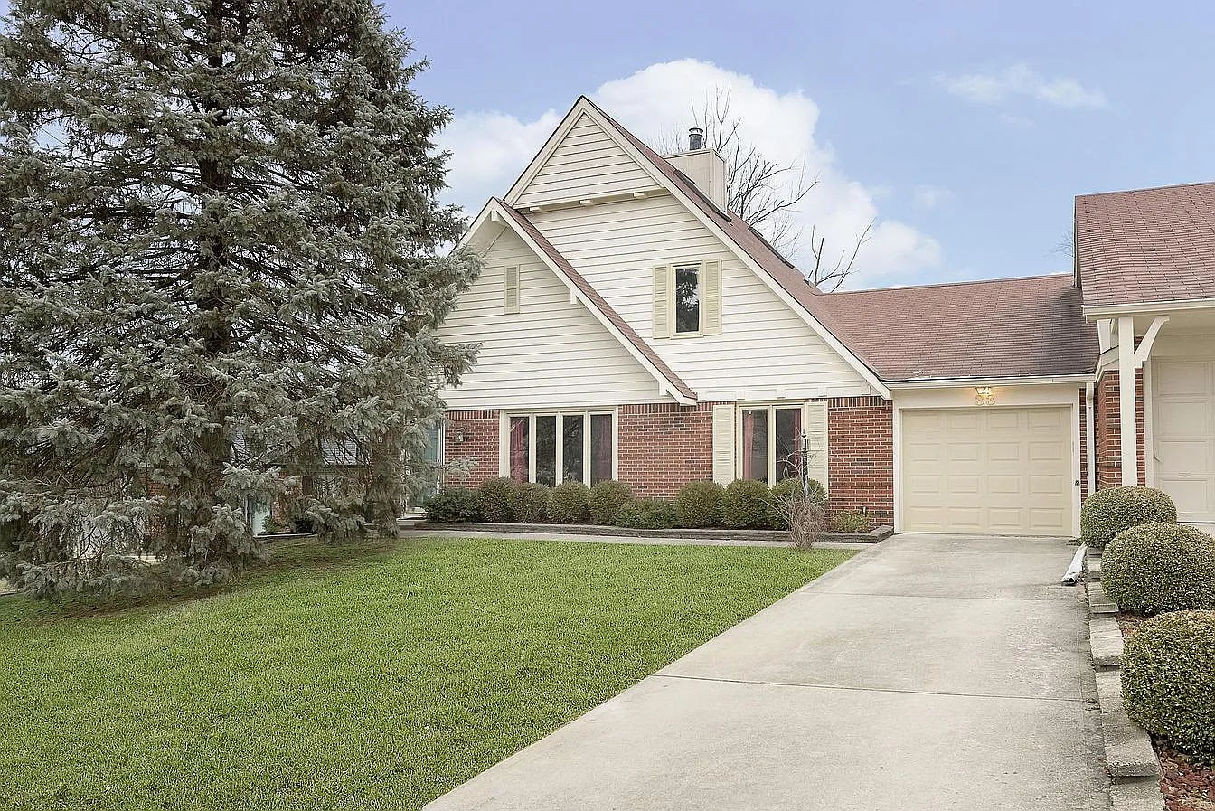 33 Woodacre Dr photo 1