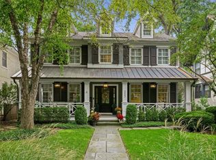 223 9th St, Wilmette, IL 60091