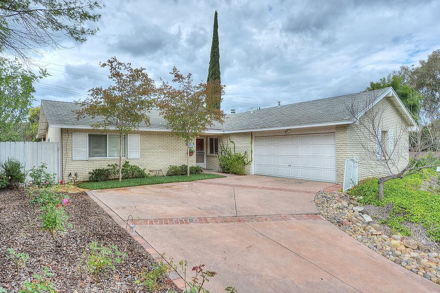 1st image of 26226 Hatmor Dr