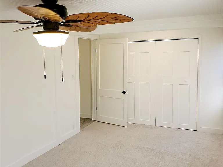 1215 N C St — Photo 18