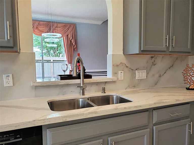 21511 Westcliffe Falls Dr — Photo 11