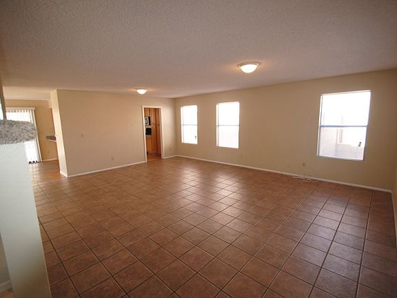 3rd image of 2814 N 87th Ave