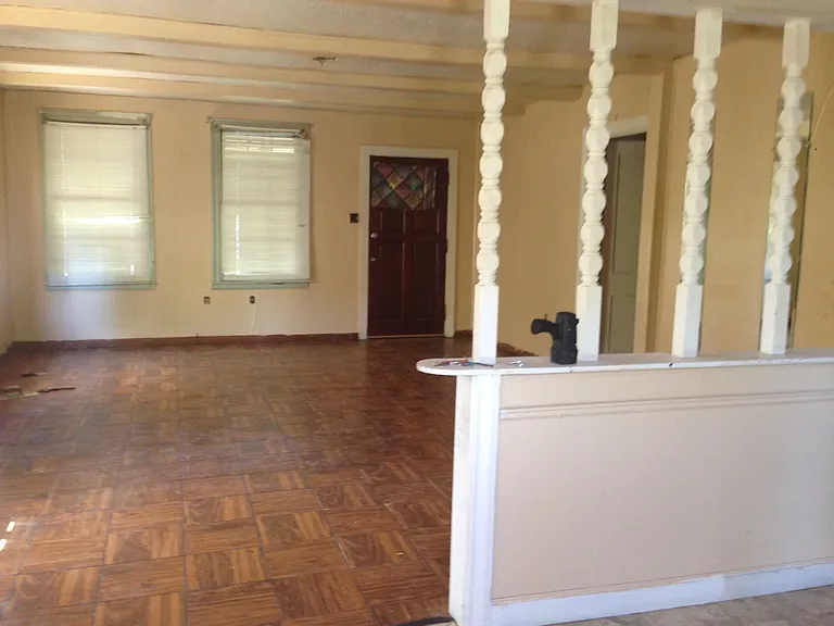 3058 Shelley St — Photo 1