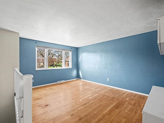 2nd image of 603 Cararra Dr