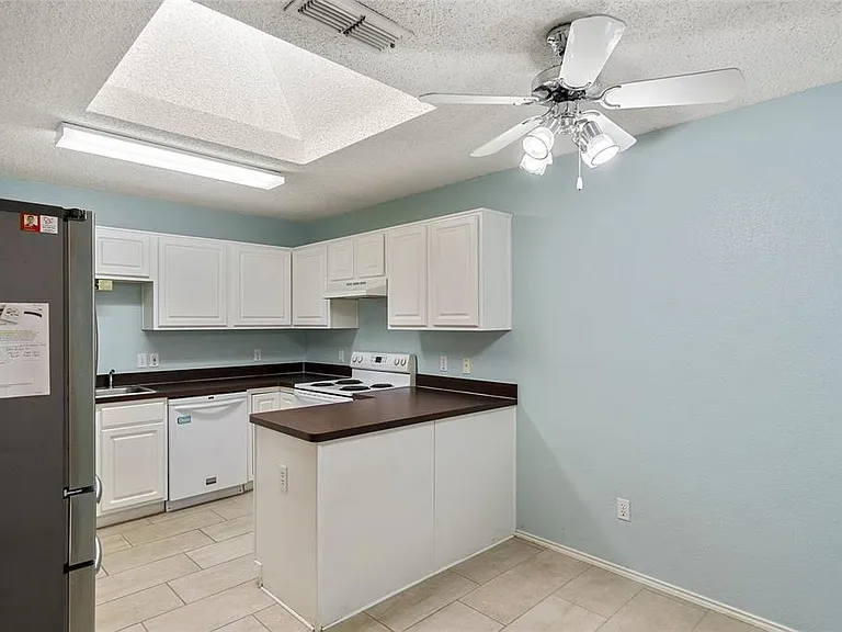 6324 Fern Meadow Dr — Photo 7