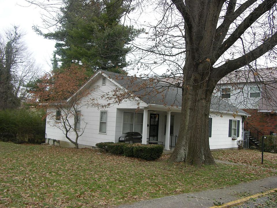 1st image of 305 Wellington Ct