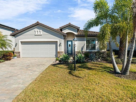 2nd image of 17233 Blue Ridge Pl