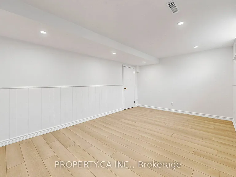1469 Brentano Blvd — Photo 23