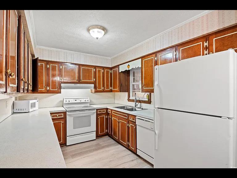 2858 Daisy Rd — Photo 14