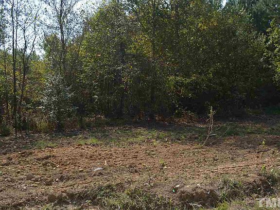 3rd image of 50 Cora Ln