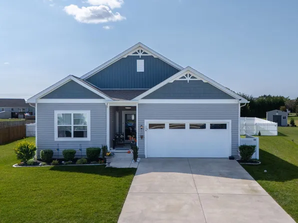 334 Steamboat Ave, Felton, DE 19943