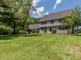 11332 Southern Hunt Rd, Marion, IL 62959