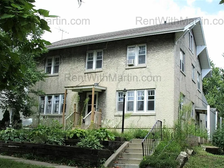 808-810 W 2nd St — Photo 1