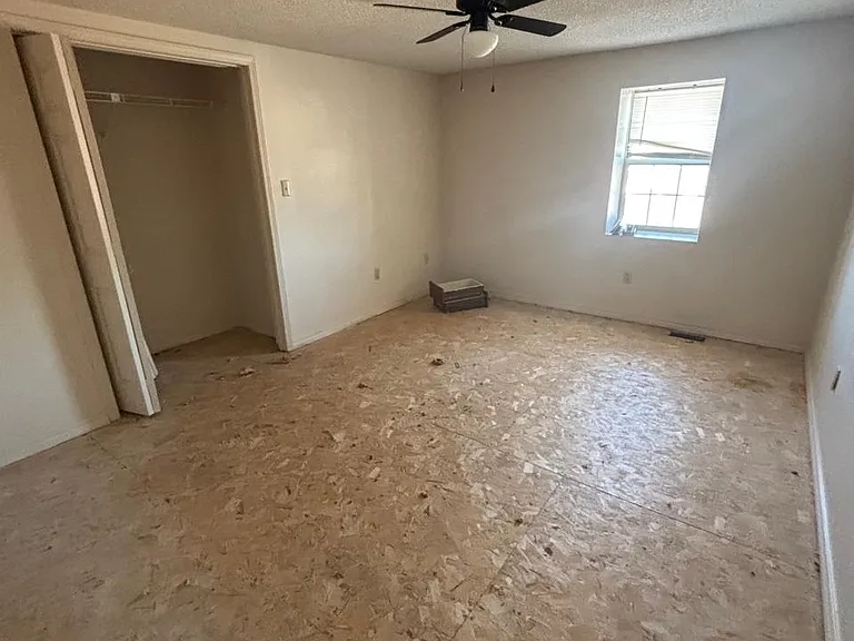 111 N Market St #5 — Photo 6