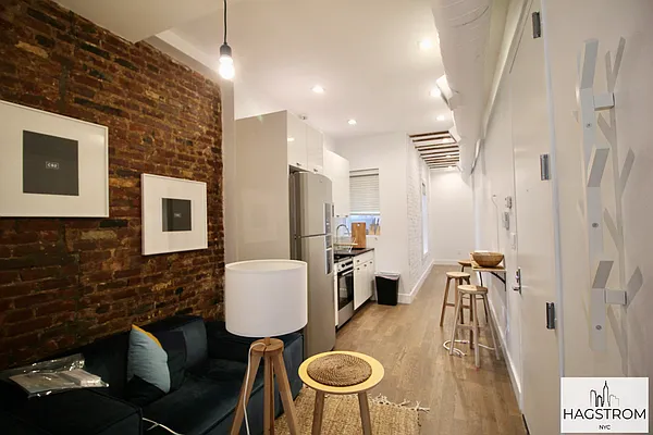 Rented by Hagstrom Management Inc | media 41