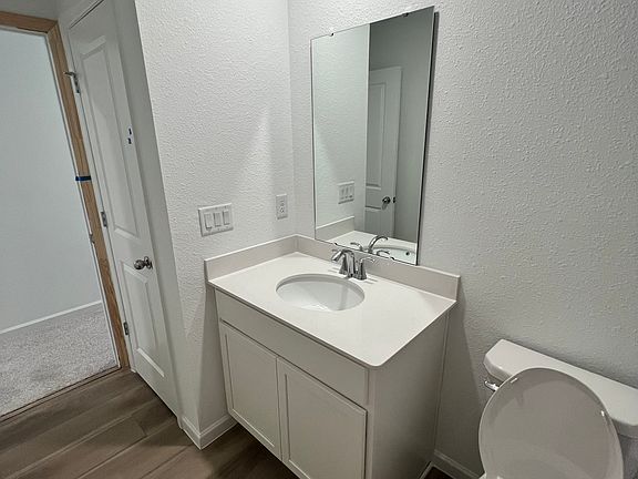 4th image of 701 Holly Lakes Dr #701