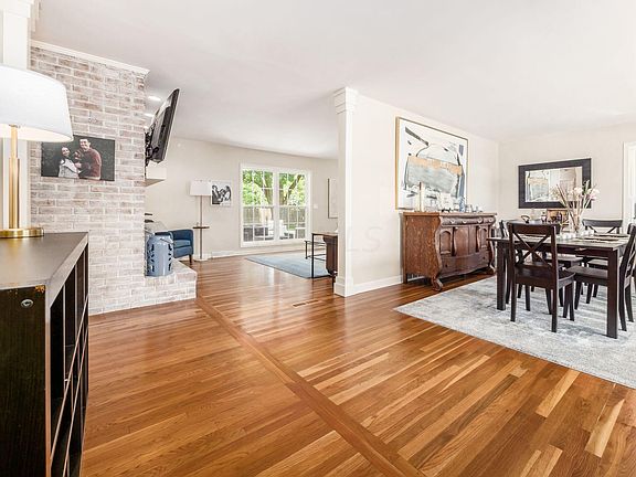3rd image of 1820 Willow Forge Dr