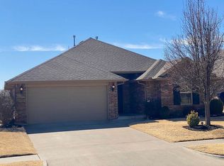 11128 SW 38th Cir, Mustang, OK 73064