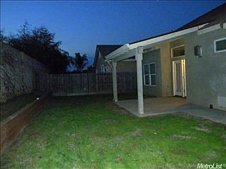 2nd image of 1805 Flora Vista Dr