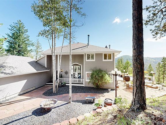 3rd image of 7692 Surrey Drive