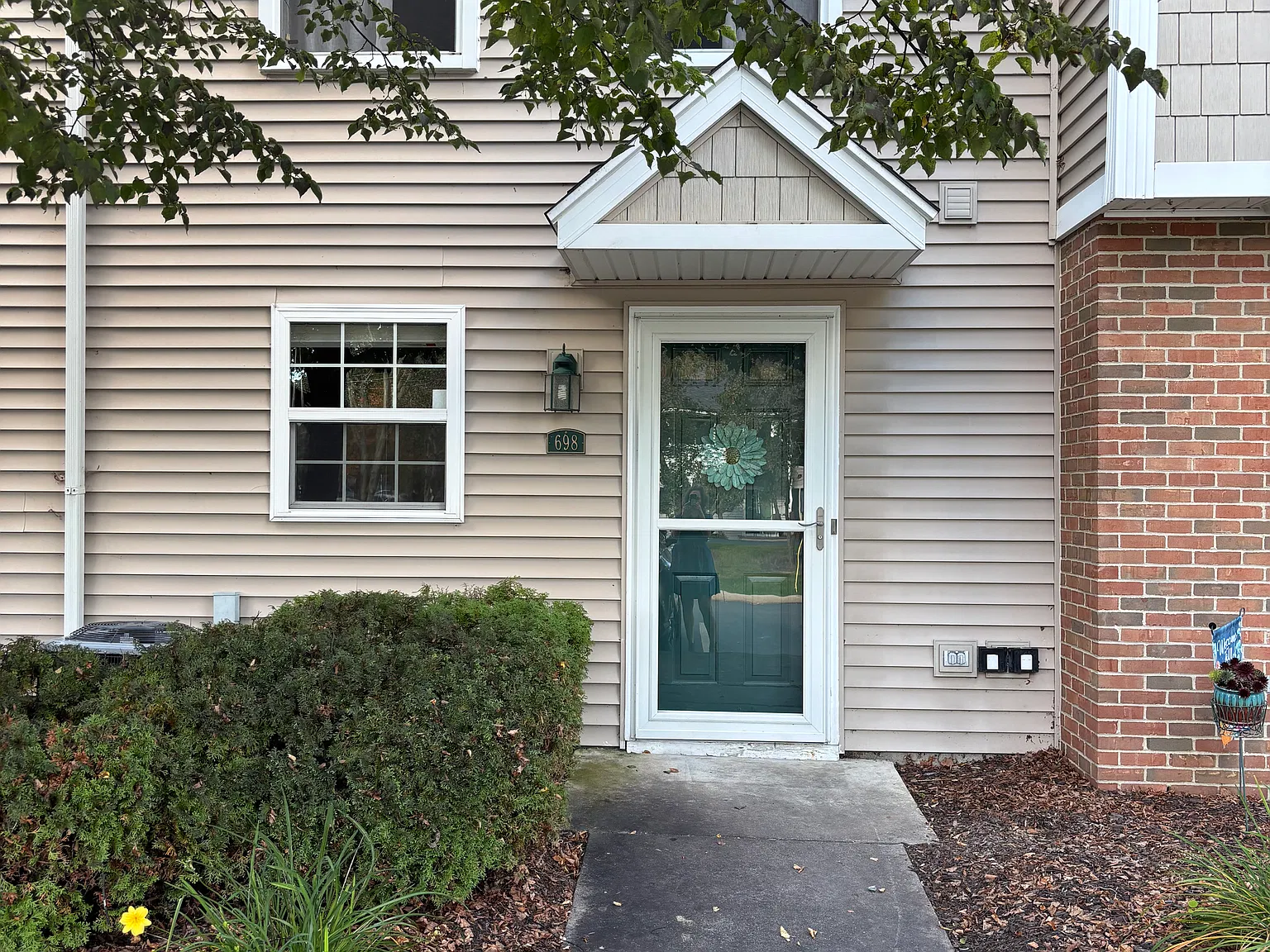 2 bed, 1.5 bath, 1152 sqft, $1,850 — Photo 2