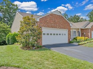 5516 Mountain Village Dr, Roanoke, VA 24018