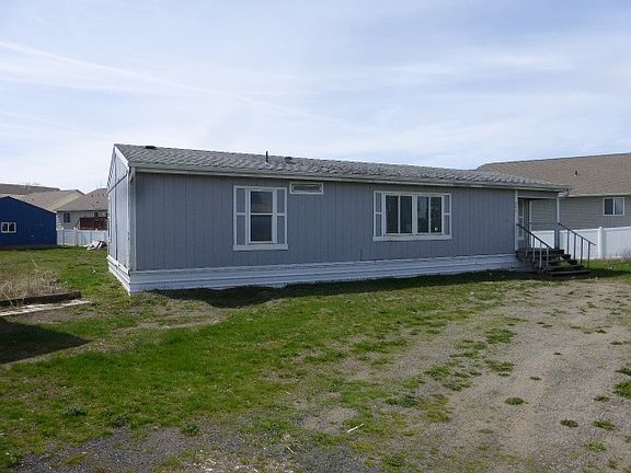 3rd image of 806 S Ziegler St