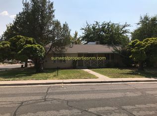 2704 Mesa Dr, Farmington, NM 87401