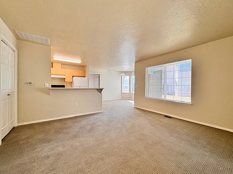 213 N Avenger Ln #102 — Photo 4