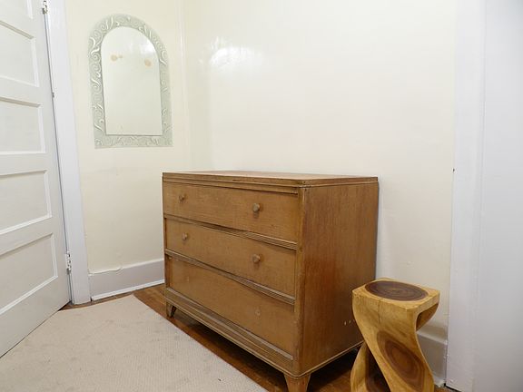 5th image of 811 N Tioga St #1A