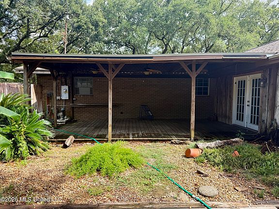 3rd image of 12800 Cambridge Blvd