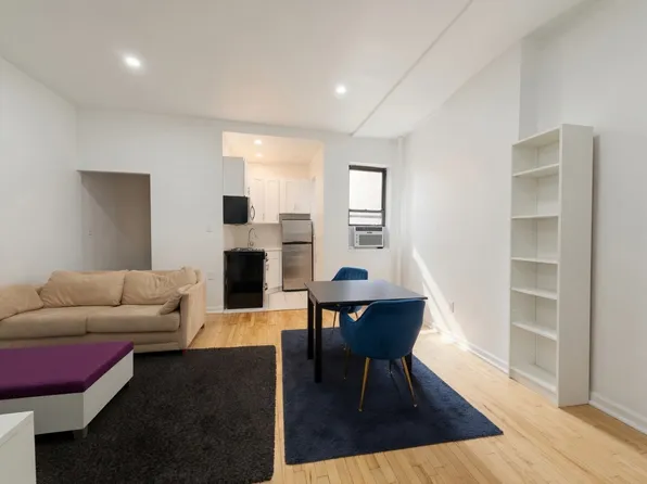 346 W 56th St APT 3C, New York, NY 10019