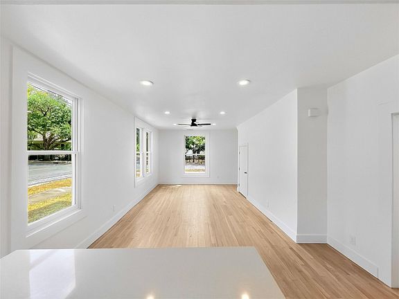 3rd image of 4014 Avenue D APT A