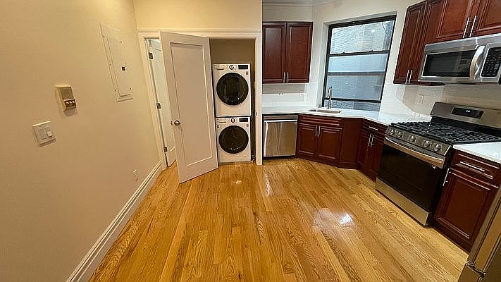 1st image of 157 Garfield Pl APT 2R