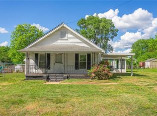 317 Quintas Ave, Burlington, NC 27215