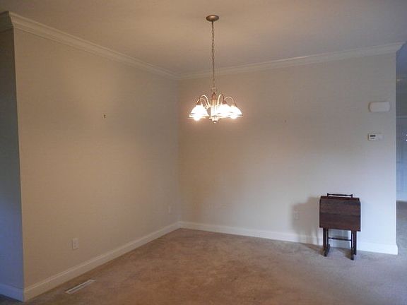 4th image of 1505 Watkin Dr