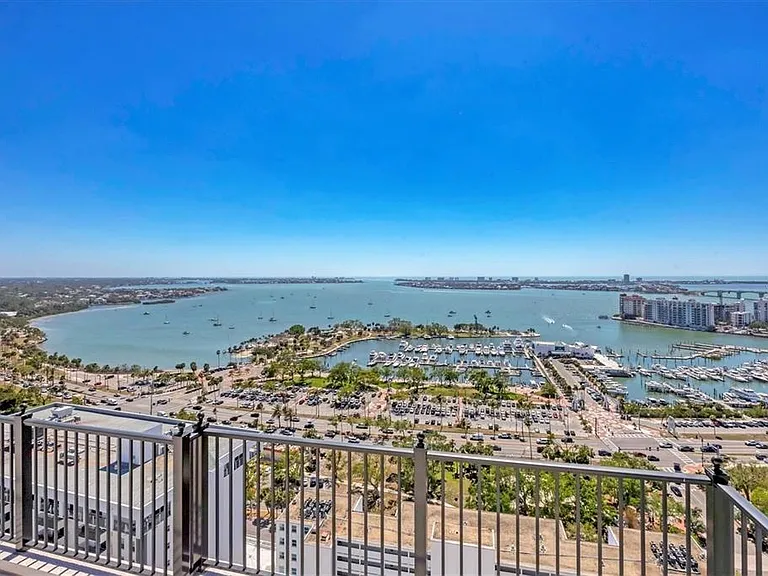 33 S Palm Ave #704 — Photo 49